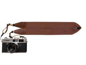 Sedona red camera strap attached to cannon camera
