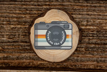 Load image into Gallery viewer, Focus on the positive Sticker wildtree sticker on wood background
